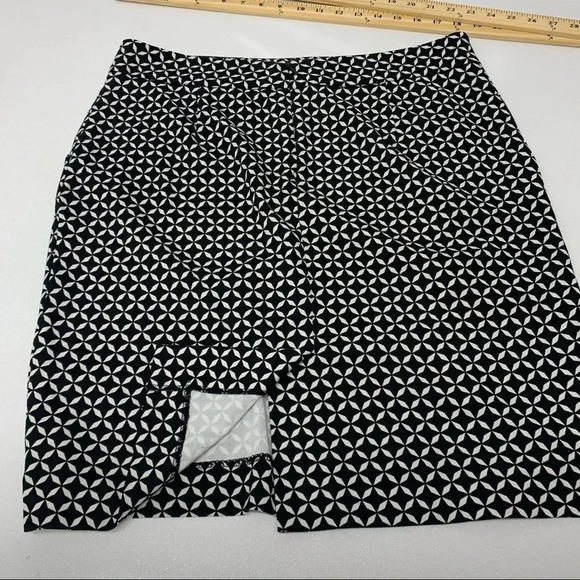Black Geometric Skirt 14  Black White Pockets Knee Length Classic Career Office - Picture 6 of 10